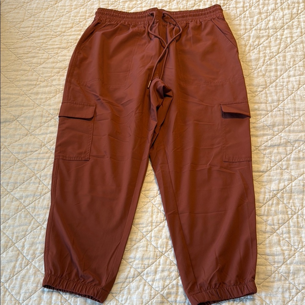 Old Navy cargo joggers stretchtech